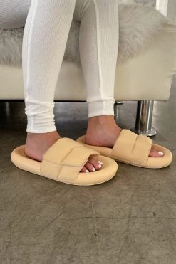 Lemonade Next Level Puffer Slides